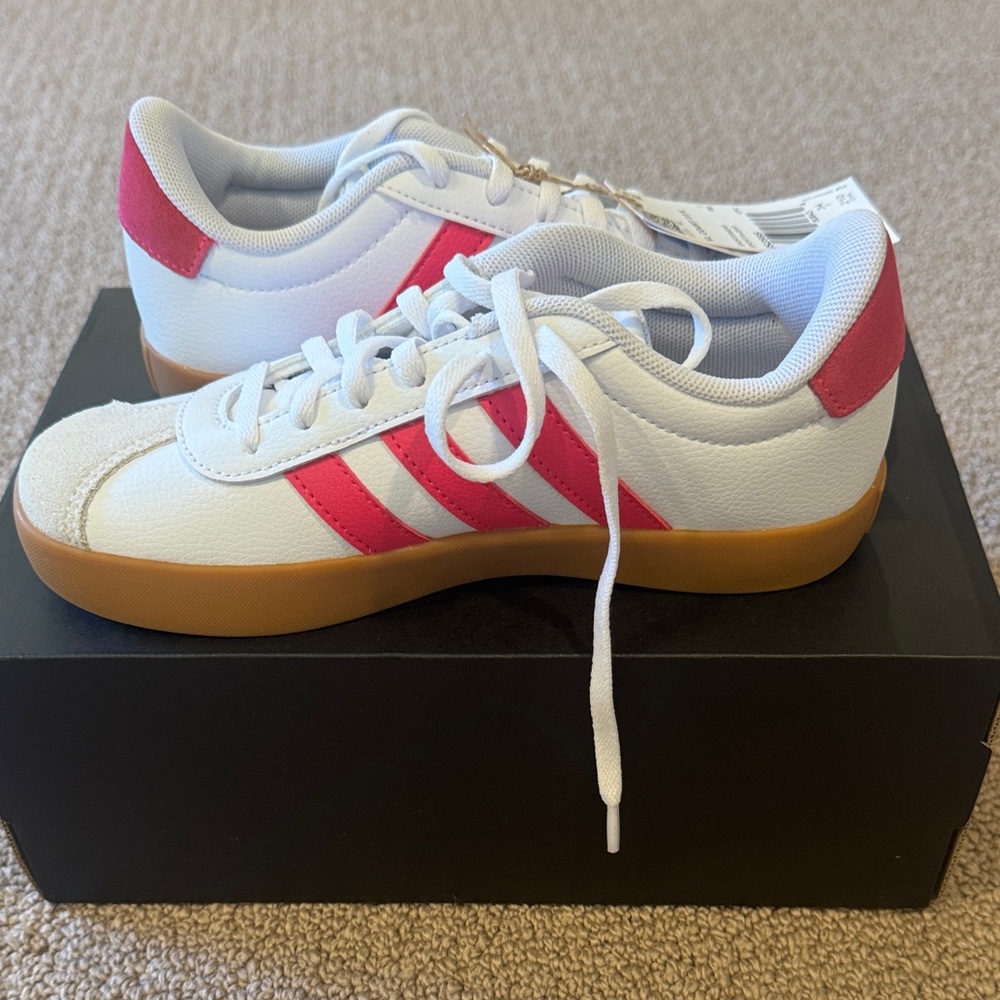 Adidas Kids' White and Pink Sneakers with Gum Sole - Picture 3 of 3